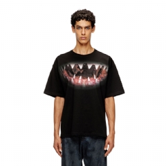 Diesel Men Cotton t-shirt with Shark mouth print Black A196170PLAT