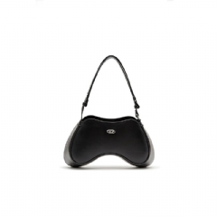 Diesel Women Play-Semi gloss leather shoulder bag Black X10201PR227
