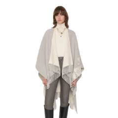 Burberry Women EKD Wool Cashmere Cape Pigeon grey 81102281