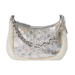 Gucci Women GG Emblem medium shoulder bag 815409 AAFTH 9542