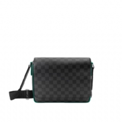 Louis Vuitton Men District Mesenger N40842