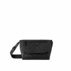 Louis Vuitton Men Pulse Messenger Monogram Shadow M14874