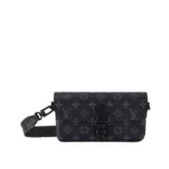 Louis Vuitton Men Montsouris Wearable Wallet M83567