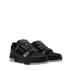 Louis Vuitton Men LV Trainer Sneaker Black 1AJATF