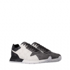 Louis Vuitton Men Run Away Sneaker 1A8UZL