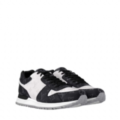 Louis Vuitton Men Run Away Sneaker Monogram Eclipse 1ADE4C