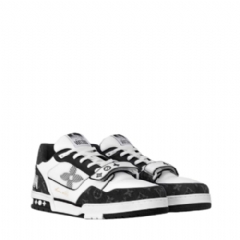 Louis Vuitton Men LV Trainer Sneaker 1ABODA