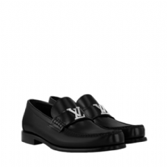 Louis Vuitton Men Major Loafer Black 1AHAU2