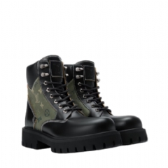 Louis Vuitton Men LV Remix Combat Boot 1AIZO4