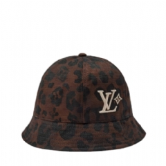 Louis Vuitton Men LV Leo Reversible Bucket Hat M5253M
