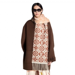 Louis Vuitton Women LV Frosty Gradient Scarf Beige M97668