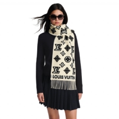 Louis Vuitton Women LV 3D Scarf Cream M97329