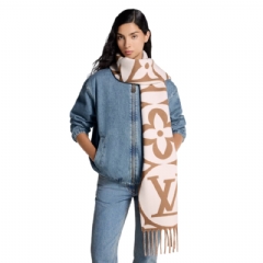 Louis Vuitton Women LV Medallion Scarf BEIGE ROSE M79213