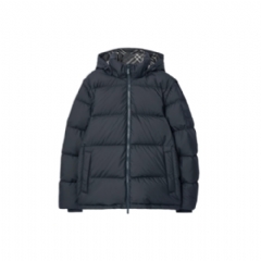 Burberry Men Detachable Sleeve Puffer Jacket Navy 81126611