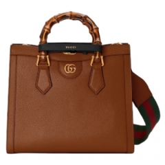 Gucci Women Gucci Diana medium tote bag cuir leather 702721 U3ZDT 2549