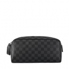 Louis Vuitton Men Dopp Kit Toilet Pouch Damier Graphite Canvas N40127