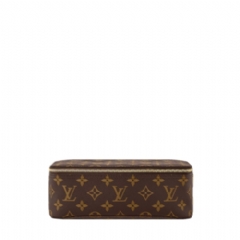 Louis Vuitton Men Packing Cube MM M43689